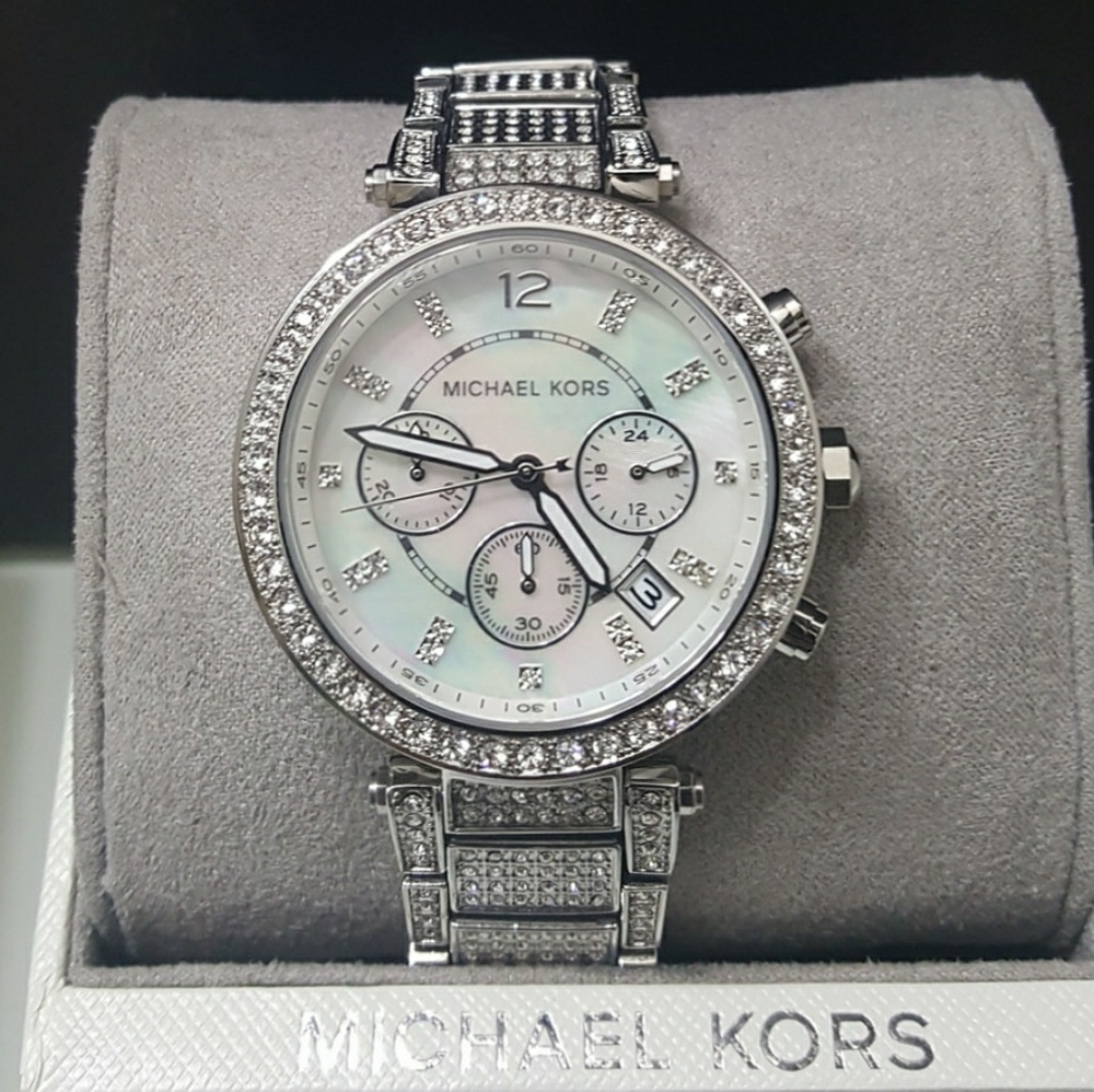 (2 LEFT IN STOCK) Michael Kors Swarovski Crystal - Picture 4 of 7